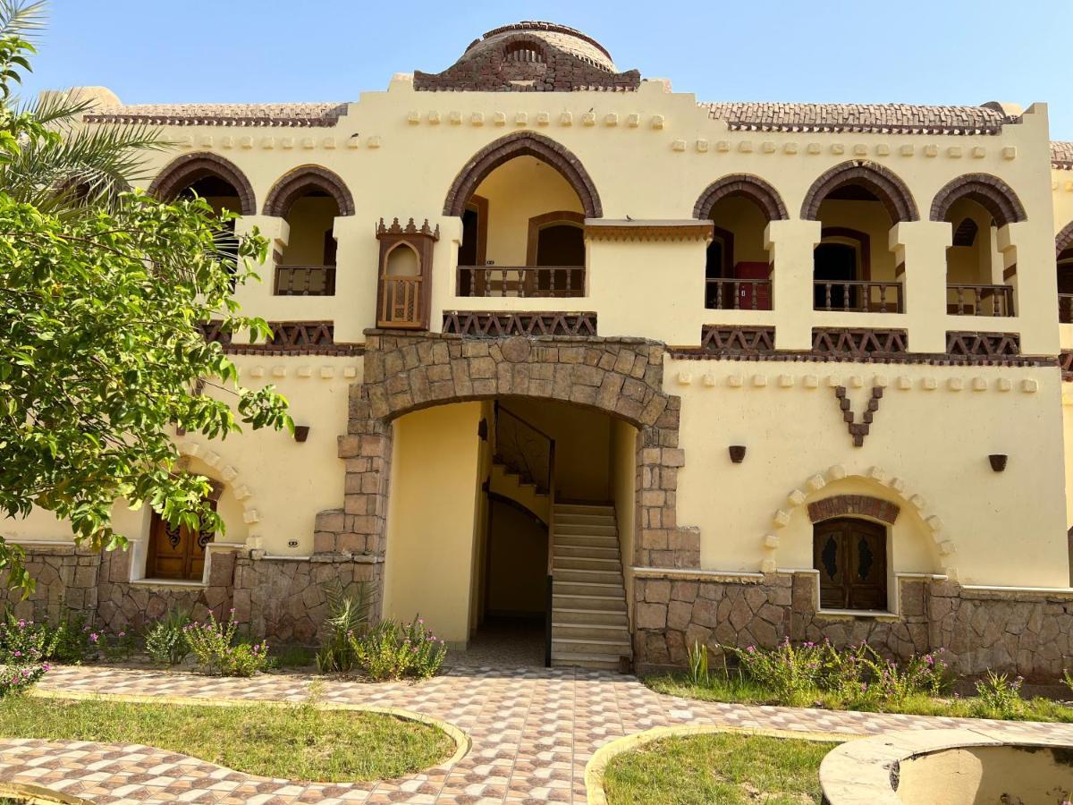 Elphardous Oasis Hotel 樂蜀 外观 照片